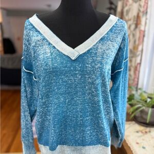 Sundance Teal V-Neck Sweater Lightweight